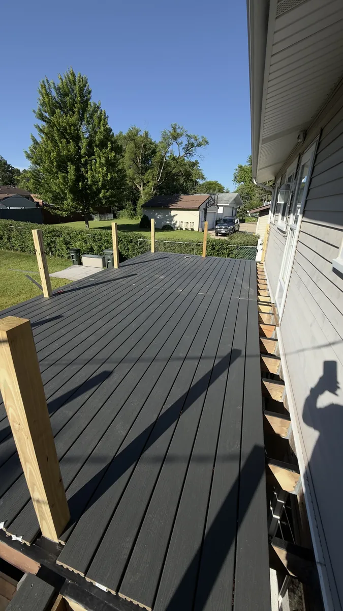 Laying new composite deck boards